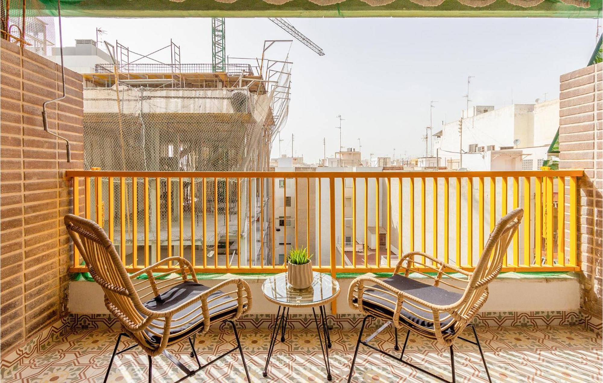 Lovely Apartment In Santa Pola With Kitchen Exterior photo