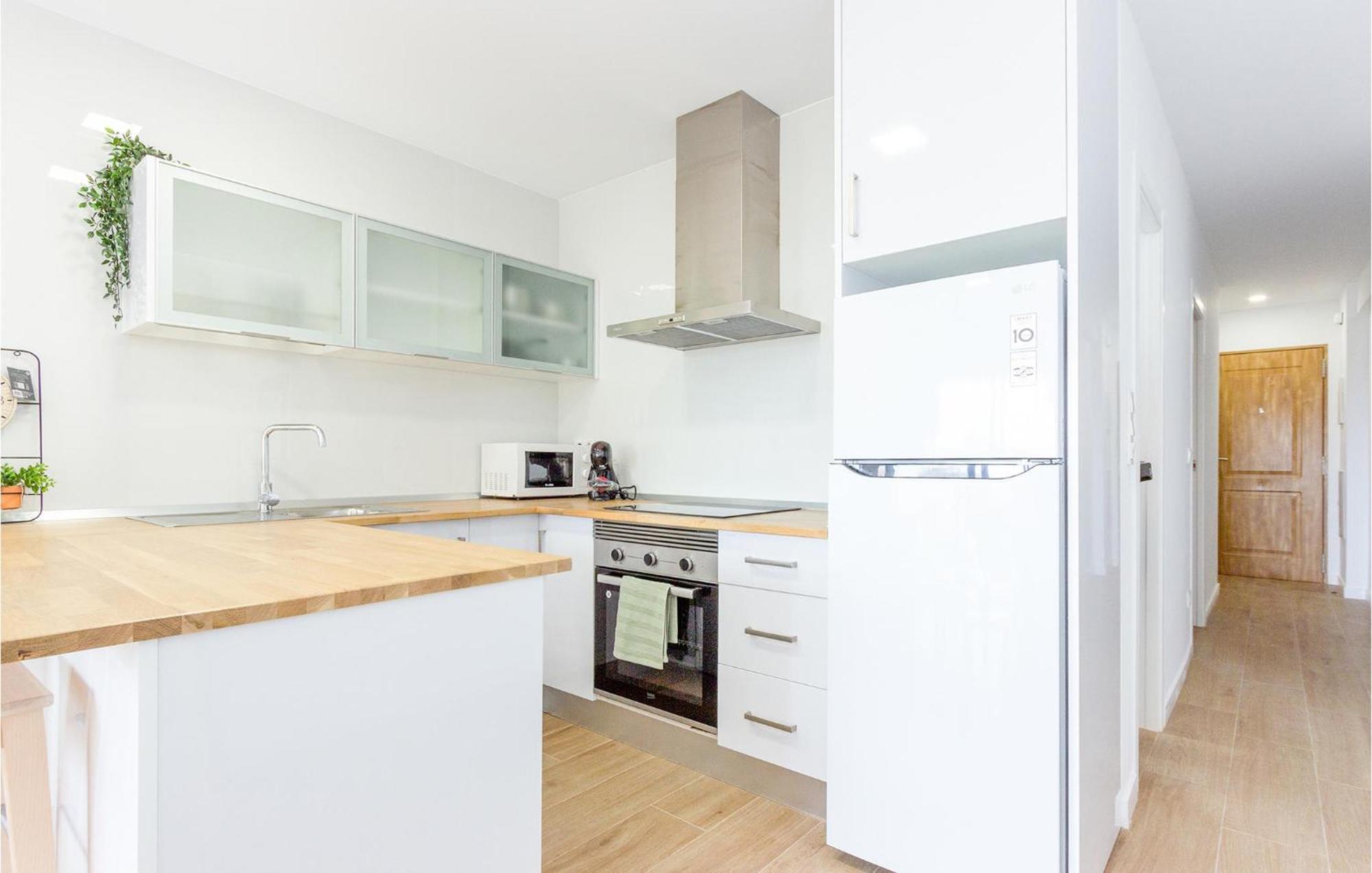 Lovely Apartment In Santa Pola With Kitchen Exterior photo