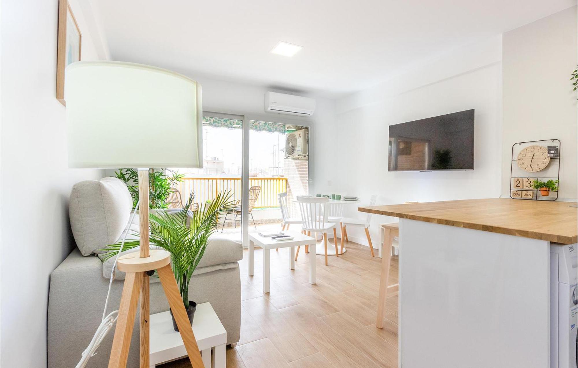 Lovely Apartment In Santa Pola With Kitchen Exterior photo
