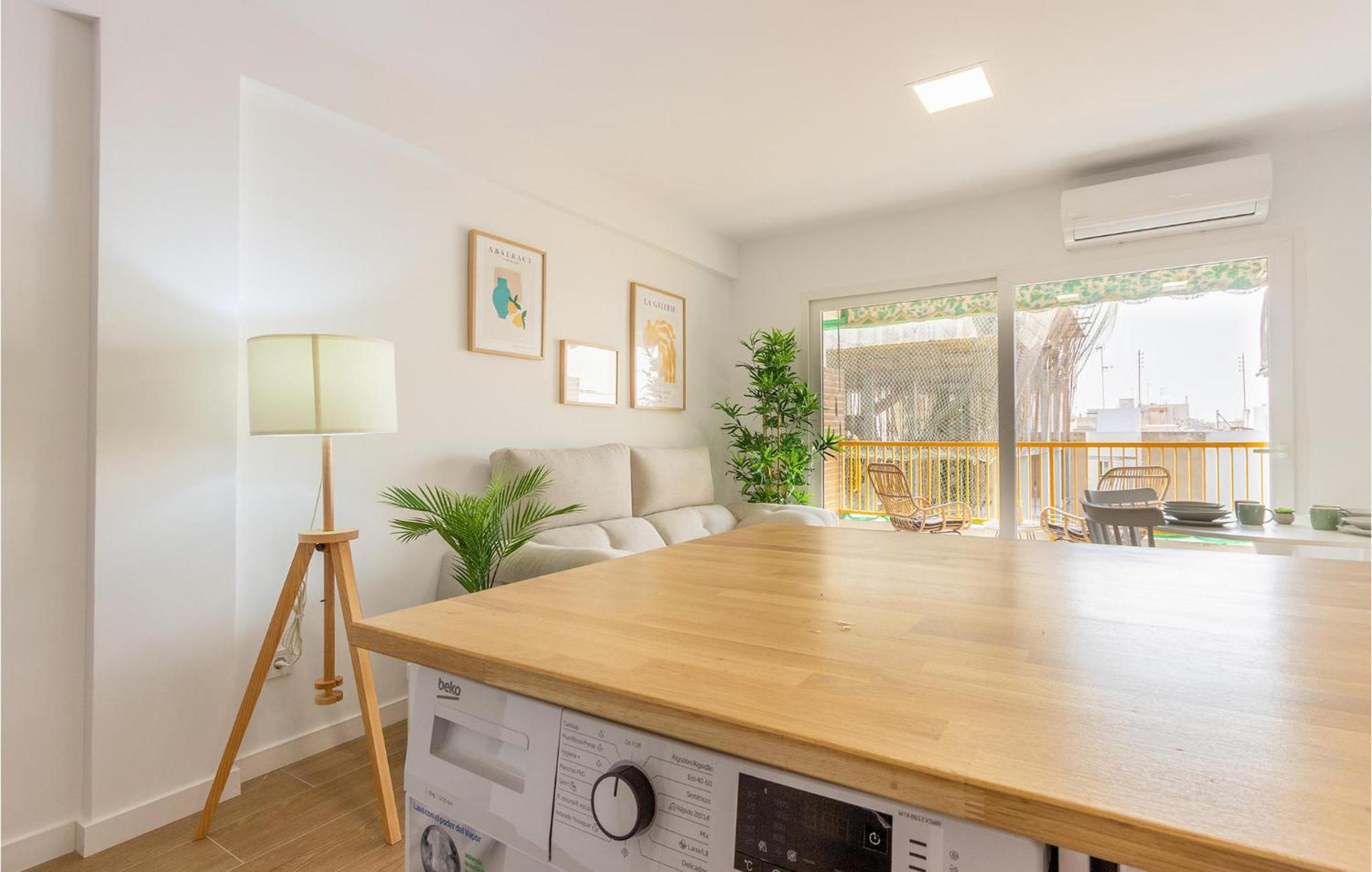 Lovely Apartment In Santa Pola With Kitchen Exterior photo